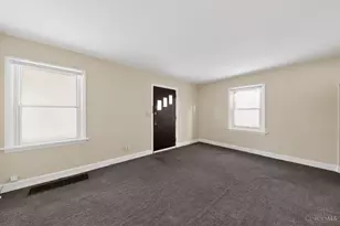 1782 Ashbrook Dr, Cincinnati, OH 45215 - Photo 7