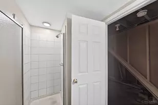 1782 Ashbrook Dr, Cincinnati, OH 45215 - Photo 21