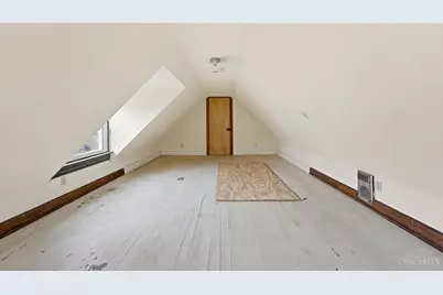 349 Wood Avenue, Cincinnati, OH 45220 - Photo 33