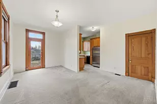 349 Wood Ave, Cincinnati, OH 45220 - Photo 9