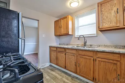 4893 N Overlook Avenue, Cincinnati, OH 45238 - Photo 11