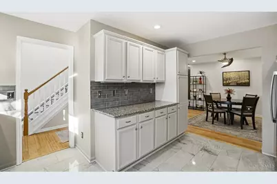 129 Miami Lakes Drive, Milford, OH 45150 - Photo 9