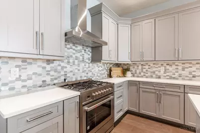 163 E McMicken Avenue, Cincinnati, OH 45202 - Photo 11