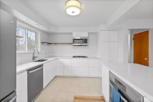 1225 Dean Ct, Cincinnati, OH 45230 - Photo 9