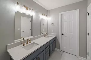 11570 Rose Ln, Springdale, OH 45246 - Photo 17