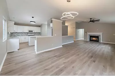 11570 Rose Lane, Springdale, OH 45246 - Photo 9