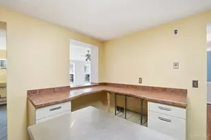 941 Springbrook Dr, Springfield Township, OH 45224 - Photo 11