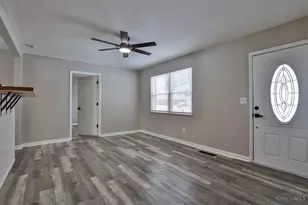 2071 Roosevelt Ave, Springfield Township, OH 45240 - Photo 3