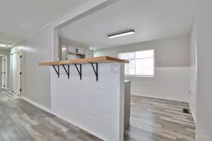 2071 Roosevelt Ave, Springfield Township, OH 45240 - Photo 5