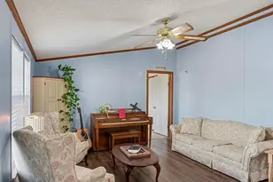 25 Diehl Ave E, Mowrystown, OH 45155 - Photo 5