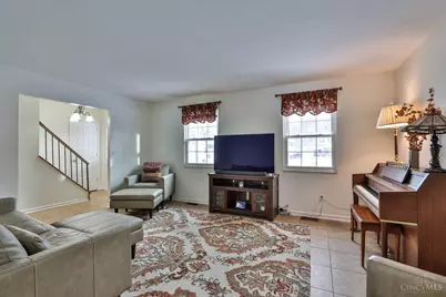 9811 Beau Lane, Springfield Township, OH 45231 - Photo 7