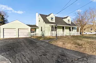 604 Smiley Ave, Springdale, OH 45246 - Photo 1