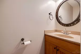 8109 Zoar Rd, Hamilton Township, OH 45152 - Photo 27