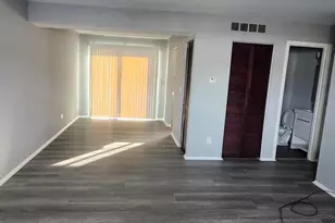 1579 Meredith Dr, Springfield Township, OH 45231 - Photo 9