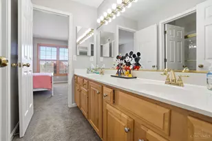 3667 Carpenters Green Ln, Blue Ash, OH 45241 - Photo 41