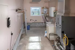 8125 US Rt 50, Liberty Twp, OH 45133 - Photo 29