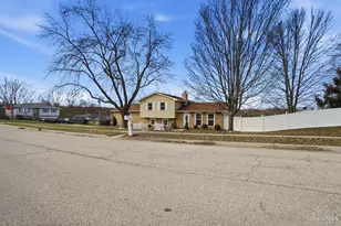 1 Pinehurst Ct, Fairfield, OH 45014 - Photo 9