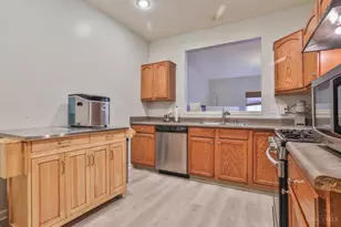 2396 Buddleia Ct, Cincinnati, OH 45239 - Photo 7