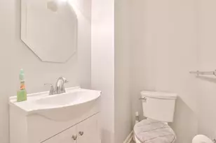 2396 Buddleia Ct, Cincinnati, OH 45239 - Photo 5