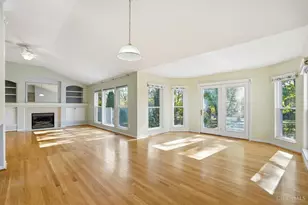 11910 Streamside Dr, Symmes Township, OH 45140 - Photo 15