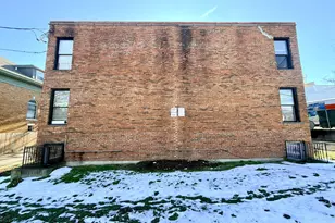 911 Rogers Pl, Cincinnati, OH 45206 - Photo 3