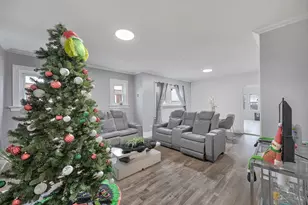 8318 Marley St, Springfield Township, OH 45216 - Photo 7