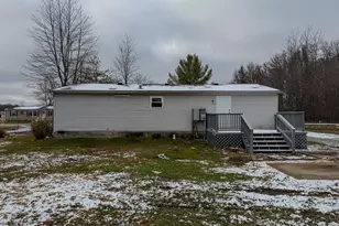 3387 Trabecca Ln, Pike Township, OH 45154 - Photo 7