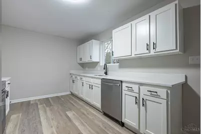 350 Pleasant Drive, South Lebanon, OH 45065 - Photo 5