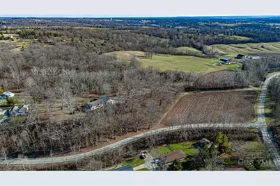 1850 S Weaver Road, Morgan Township, OH 45053 - Photo 41