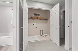 3655 Brotherton Rd, Cincinnati, OH 45209 - Photo 33