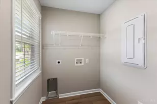 5890 Parkview Ln, Miami Township, OH 45150 - Photo 17