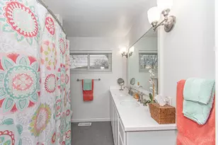 1105 Chateau Dr, Kettering, OH 45429 - Photo 17