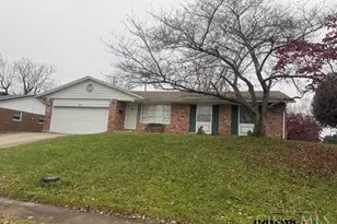 375 Washington Ave, Wilmington, OH 45177 - Photo 1