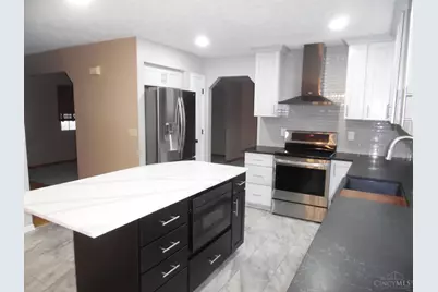 6098 Glenngate Court, West Chester, OH 45069 - Photo 9