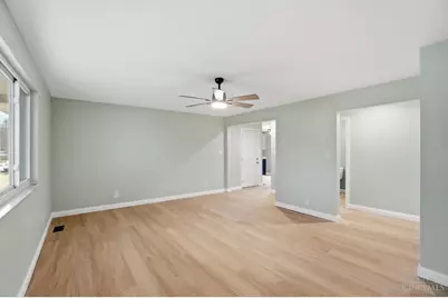 161 Ashbrook Road, Clayton, OH 45415 - Photo 9