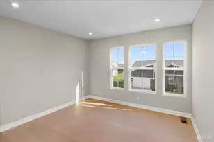 5225 Ivy Rose Ln, Green Township, OH 45247 - Photo 23