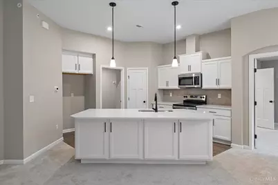 5890 Parkview Lane #92304, Miami Township, OH 45150 - Photo 3