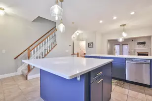 915 Sharkey Ln, Cincinnati, OH 45206 - Photo 15