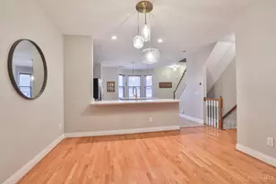 915 Sharkey Ln, Cincinnati, OH 45206 - Photo 9