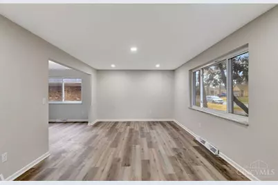 1614 Miramar Court, Cincinnati, OH 45237 - Photo 9