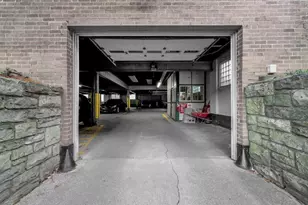 2380 Madison Rd, Cincinnati, OH 45208 - Photo 29