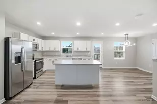 8992 Camberley St, Harrison, OH 45030 - Photo 3