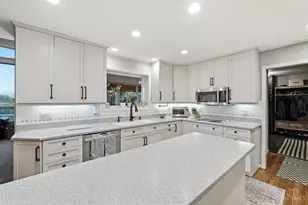 5821 Old Forest Ln, West Chester, OH 45069 - Photo 19