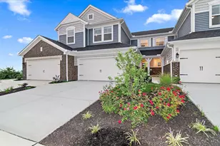 407 Bandon Dunes Ct, Turtle Creek Township, OH 45036 - Photo 1