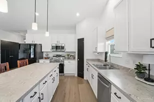 8545 Noelle Dr, Colerain Township, OH 45251 - Photo 7