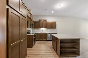 5890 Parkview Ln, Miami Township, OH 45150 - Photo 5