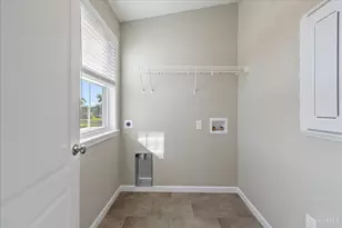 5890 Parkview Ln, Miami Township, OH 45150 - Photo 21