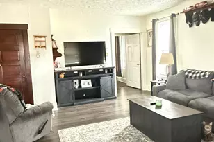 66 E Short St, Wilmington, OH 45177 - Photo 5