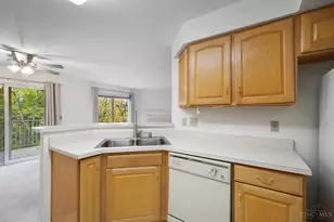 720 Castlegate Ln, Springfield Township, OH 45231 - Photo 17