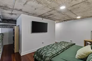 353 W 4th St, Cincinnati, OH 45202 - Photo 35